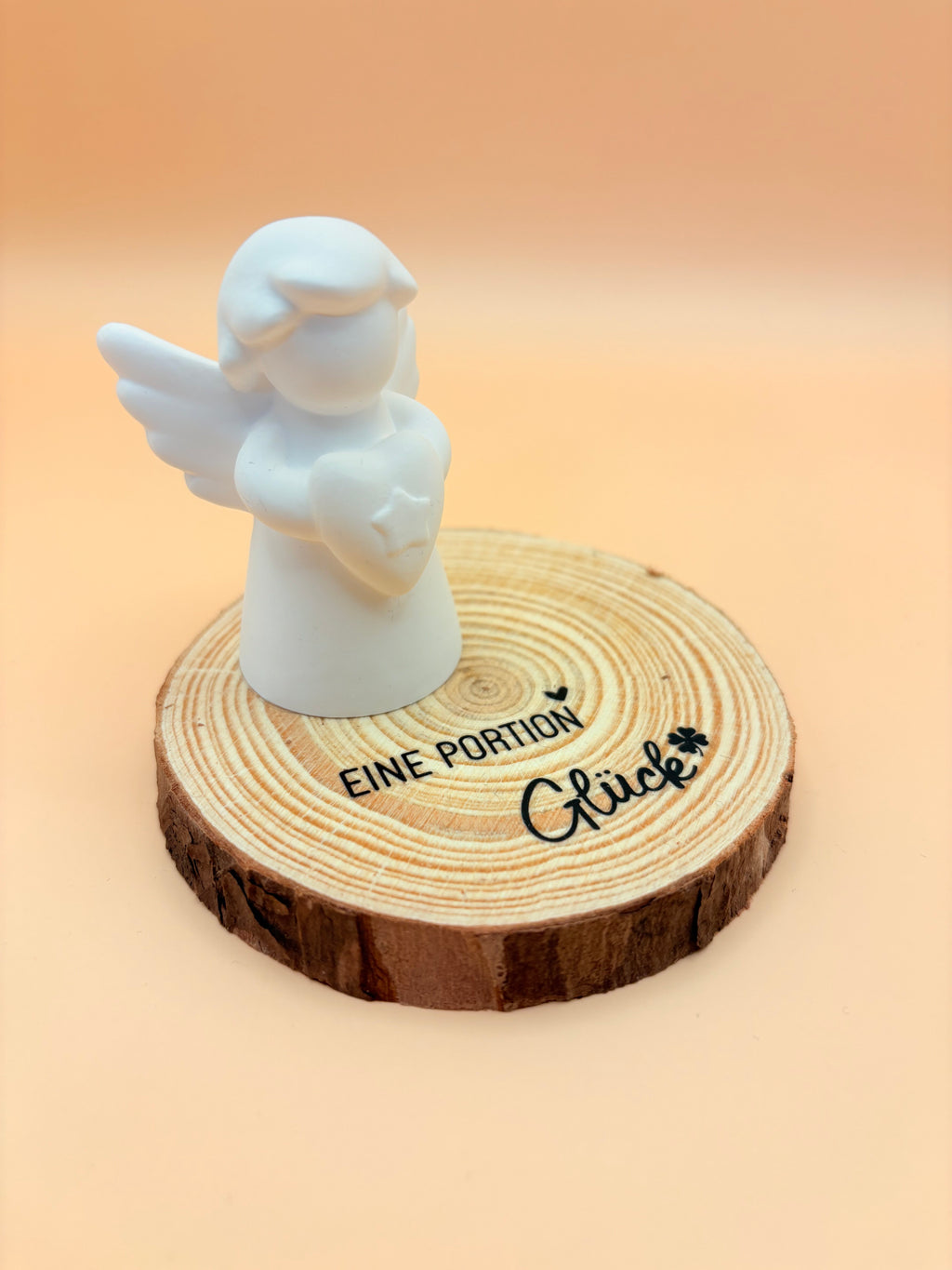 Engel auf Holzscheibe - Geschenkidee für die Liebste oder dem Liebsten