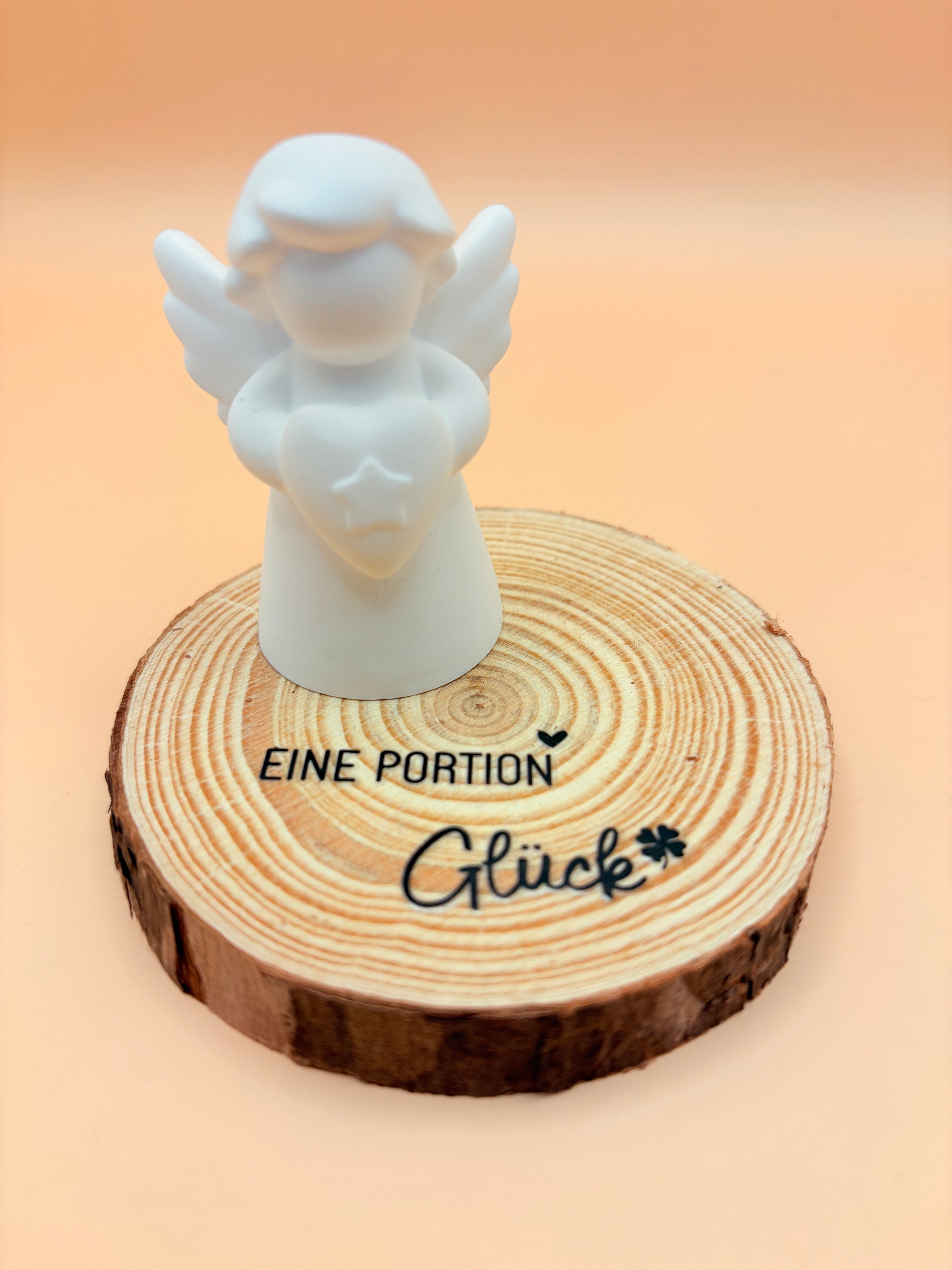 Engel auf Holzscheibe - Geschenkidee für die Liebste oder dem Liebsten