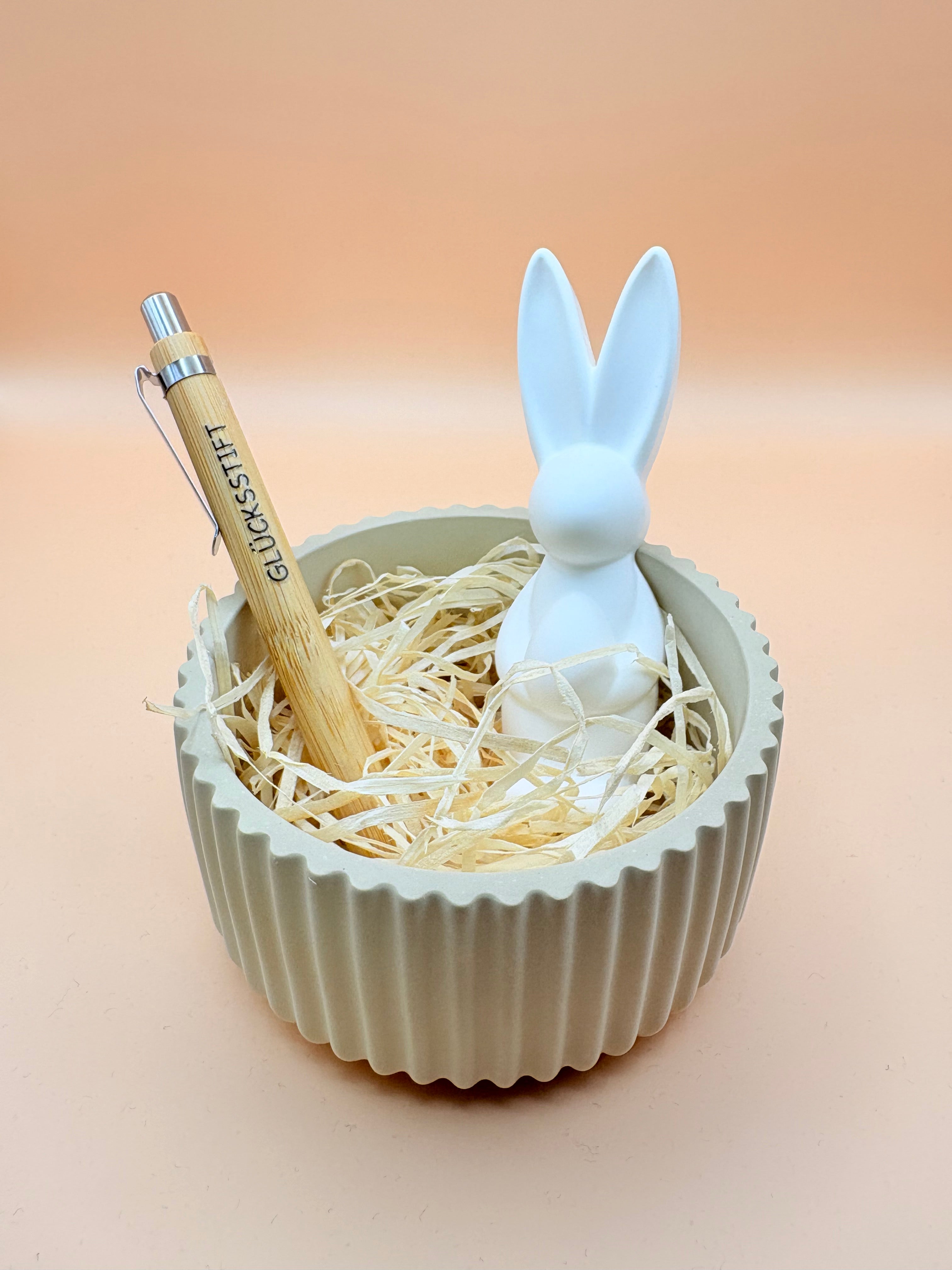 Osterschale mit Kugelschreiber - "Glücksstift"