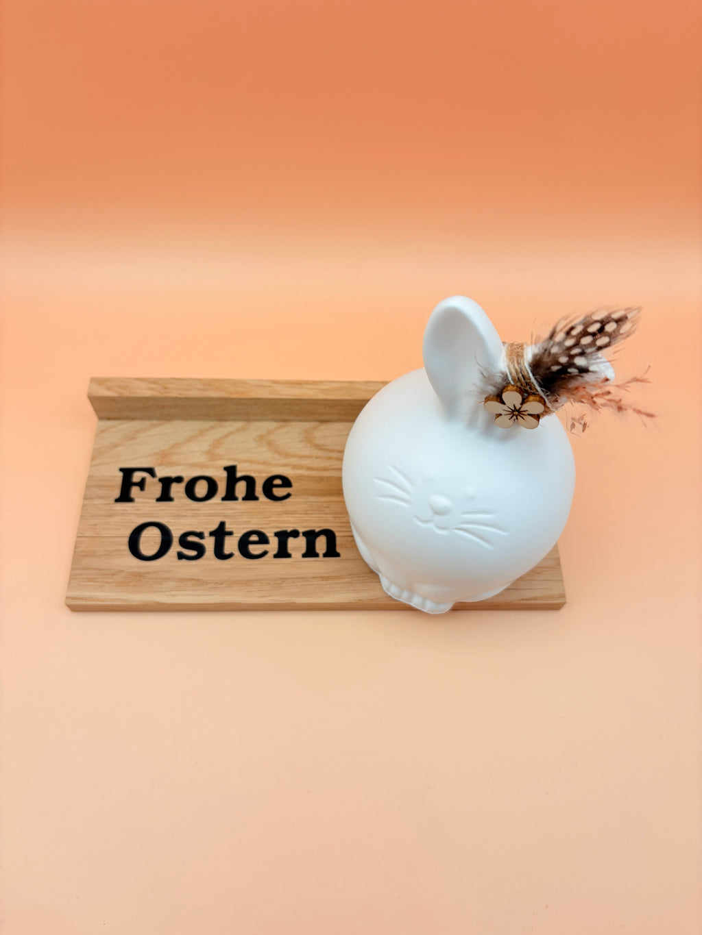 Osterhase wünscht "Frohe Ostern"